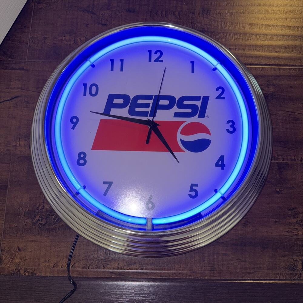 Pepsi Cola 80's Logo Bar Man Cave Neon Style Retro LED Clock Sign